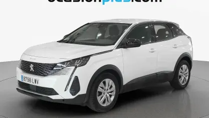 Usado Peugeot 3008 Active 131 CV (96 kW) 2022 Blanco SUV