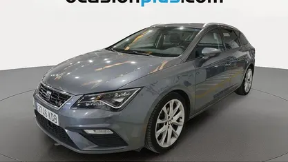 Usado Seat Leon FR 150 CV (110 kW) 2017 Gris Monovolumen