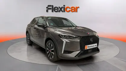 Usado DS Automobiles DS3 Crossback Performance 131 CV (96 kW) 2023 Gris SUV
