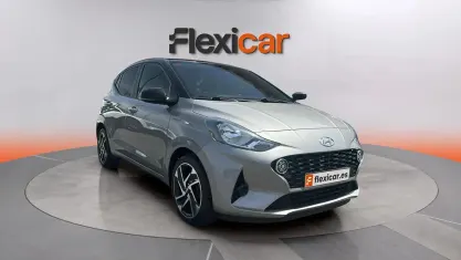 Usado Hyundai i10 Style 84 CV (61 kW) 2021 Marrón Utilitario
