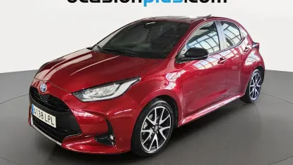 Usado Toyota Yaris Style 116 CV (85 kW) 2021 Blanco Utilitario