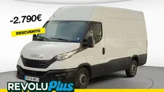 Blanco Usado 2023 Iveco Daily Berlina | 30.690 € (Precio justo)