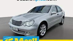 Gris plata Usado 2004 Mercedes C180 Classic Berlina | 6450 € (Precio justo)