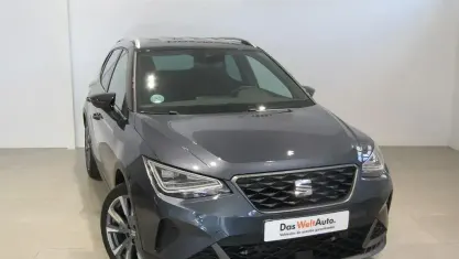 Usado Seat Arona FR 115 CV (84 kW) 2025 Gris SUV