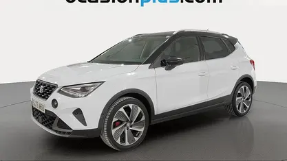 Blanco Usado 2024 Seat Arona FR SUV | 19.910 € (Buen precio)
