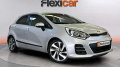 Gris Usado 2015 Kia Rio Berlina | 8990 € (Precio justo)