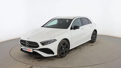 Usado Mercedes A250 AMG line 218 CV (160 kW) 2023 Blanco Utilitario