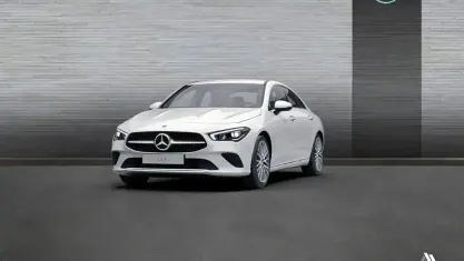 Usado Mercedes CLA180 136 CV (100 kW) 2022 Blanco polar Coupe