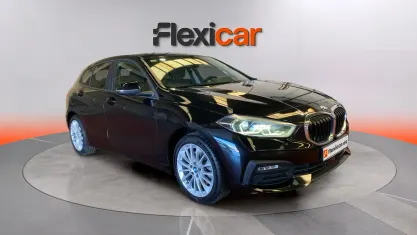 Usado BMW 118 140 CV (102 kW) 2020 Negro Utilitario