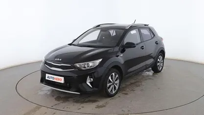 Usado Kia Stonic 101 CV (74 kW) 2022 Negro SUV