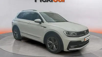 Usado VW Tiguan R-line 150 CV (110 kW) 2020 Blanco SUV