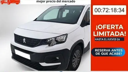 Usado Peugeot Rifter Active 101 CV (74 kW) 2023 Blanco Monovolumen