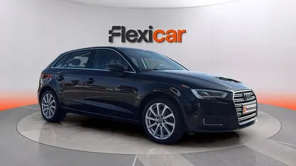 Usado Audi A3 Premium 116 CV (85 kW) 2018 Negro Berlina