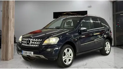 Usado 2009 Mercedes ML320 SUV | 15.990 € (Caro)