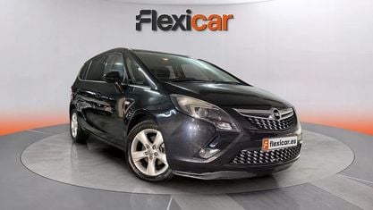 Usado Opel Zafira Tourer Expression 120 CV (88 kW) 2016 Negro Monovolumen