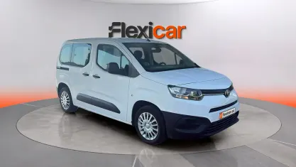 Usado Toyota Proace Verso Active 131 CV (96 kW) 2021 Blanco Familiar