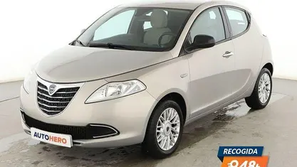 Usado Lancia Ypsilon Gold 70 CV (51 kW) 2014 Utilitario