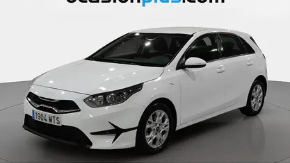 Usado Kia Ceed 101 CV (74 kW) 2024 Blanco Utilitario