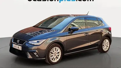 Usado Seat Ibiza FR 110 CV (80 kW) 2023 Gris Utilitario