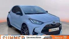 Blanco Usado 2023 Toyota Yaris Hybrid Sport Utilitario | 21.990 € (Precio justo)