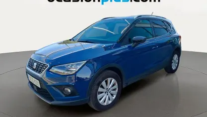 Usado Seat Arona Ecomotive 116 CV (85 kW) 2019 Azul SUV
