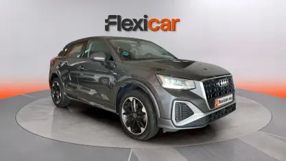 Usado Audi Q2 Premium 150 CV (110 kW) 2021 Gris SUV