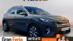 Usado 2022 Kia Stonic SUV | 15.990 € (Precio justo)