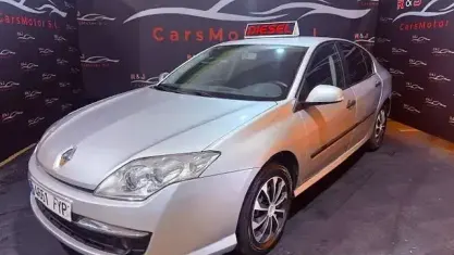 Usado Renault Laguna III Authentique 110 CV (80 kW) 2008 Gris Berlina