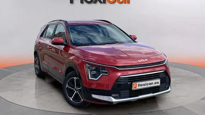 Usado Kia Niro 143 CV (105 kW) 2022 Granate SUV