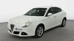 Blanco Usado 2011 Alfa Romeo Giulietta Distinctive Utilitario | 9900 € (Precio justo)