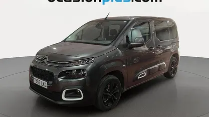 Usado Citroën Berlingo Feel 102 HP (75 kW) 2020 Cinzento Monovolume