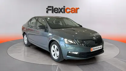 Usado Skoda Octavia Ambition 150 CV (110 kW) 2019 Gris Berlina