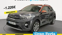 Usado 2018 Kia Stonic SUV | 13.490 € (Precio justo)