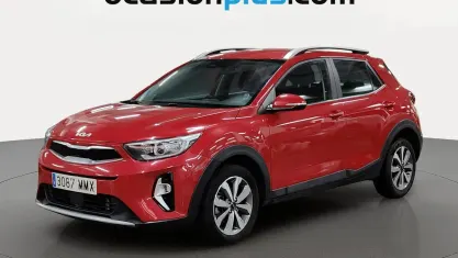 Käytetty Kia Stonic 101 HP (74 kW) 2024 Punainen Katumaasturi