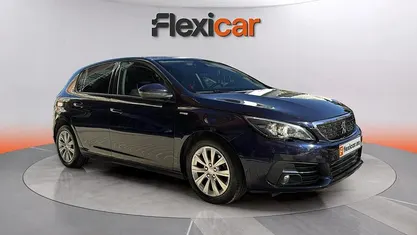 Usado Peugeot 308 Style 131 CV (96 kW) 2020 Negro Berlina