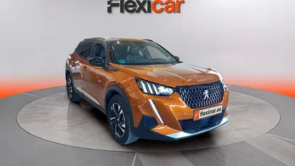 Usado Peugeot 2008 GT 131 CV (96 kW) 2023 Naranja SUV