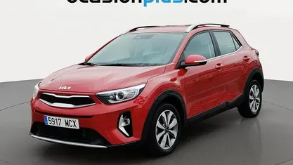 Käytetty Kia Stonic 100 HP (73 kW) 2022 Punainen Katumaasturi