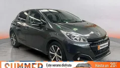 Usado 2017 Peugeot 208 Allure Utilitario | 7490 € (Buen precio)