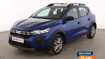 Usado Dacia Sandero Essentiel 91 CV (66 kW) 2023 Azul Berlina
