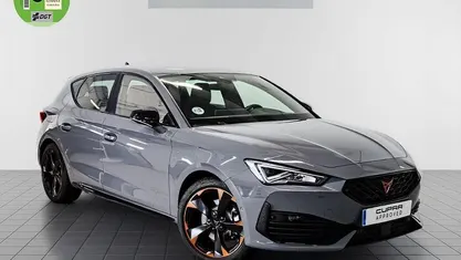 Gris / plata Usado 2023 Cupra Leon Berlina | 28.490 € (Precio justo)