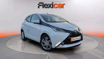 Usado Toyota Aygo X-cite 72 CV (52 kW) 2018 Utilitario