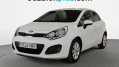 Blanco Usado 2013 Kia Rio Utilitario | 8390 € (Precio justo)