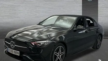 Usado 2025 Mercedes C220 AMG line Berlina | 49.500 € (Precio justo)