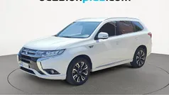 Blanco Usado 2018 Mitsubishi Outlander P-HEV SUV | 17.819 € (Precio justo)
