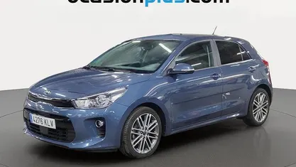 Usado Kia Rio 101 CV (74 kW) 2018 Azul Utilitario
