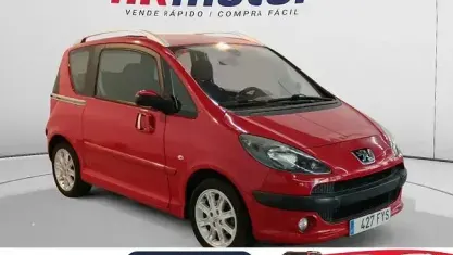 Usado Peugeot 1007 70 CV (51 kW) 2007 Rojo Monovolumen