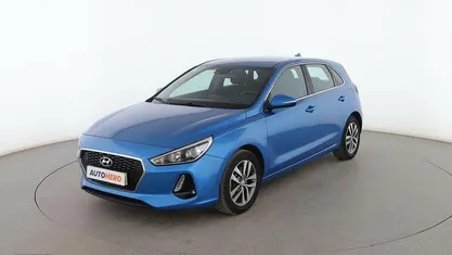 Usado Hyundai i30 111 CV (81 kW) 2017 Azul Berlina