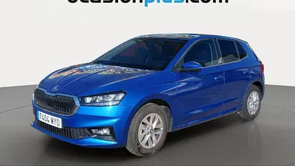 Usado Skoda Fabia Selection 95 CV (69 kW) 2025 Azul Utilitario