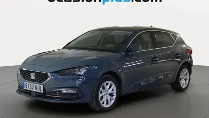 Usado Seat Leon Style 116 CV (85 kW) 2025 Gris Utilitario