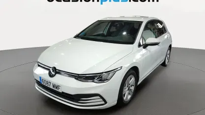 Occasion VW Golf VIII Life 110 PK (80 kW) 2023 Wit Hatchback